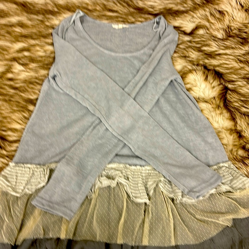 Women’s Small Easel dress!  Like new condition!